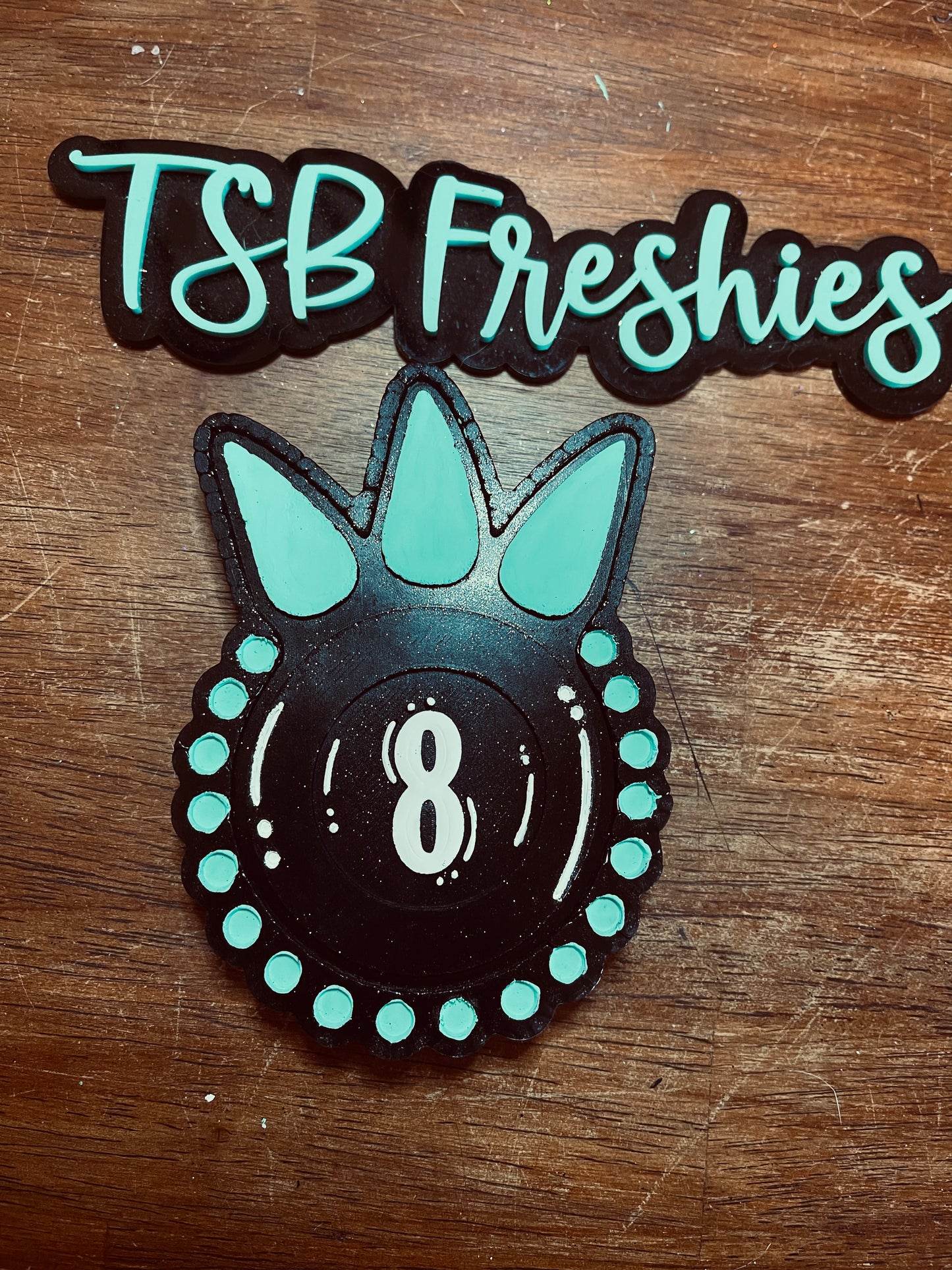 8 Ball Turquoise Squash