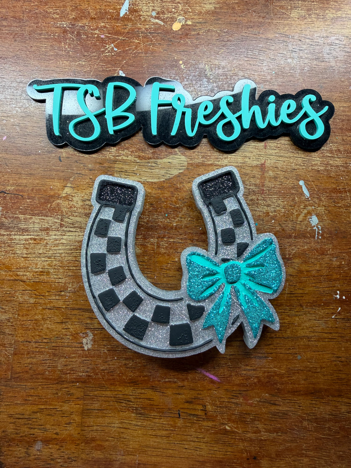 Checkered Horseshoe with Bow